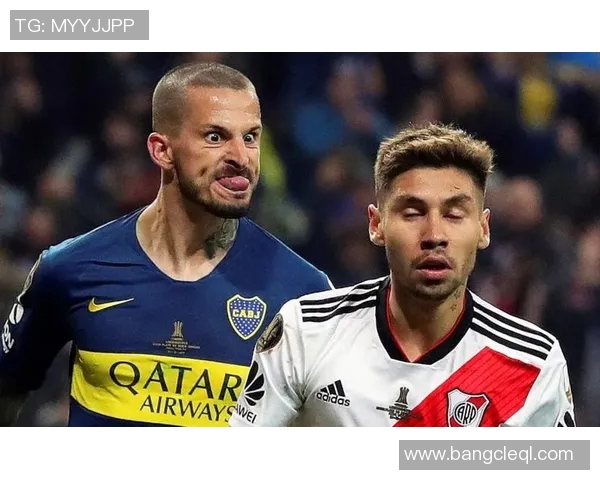 足球明星帅气图鉴全解析展现他们的风采与魅力尽在其中 足球明星帅气图鉴全解析展现他们的风采与魅力尽在其中