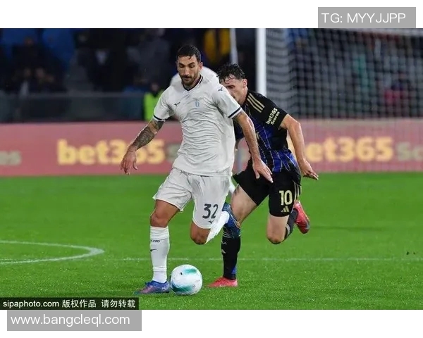 足球明星叉腰动作集锦精彩瞬间回顾尽显风采与魅力 足球明星叉腰动作集锦精彩瞬间回顾尽显风采与魅力